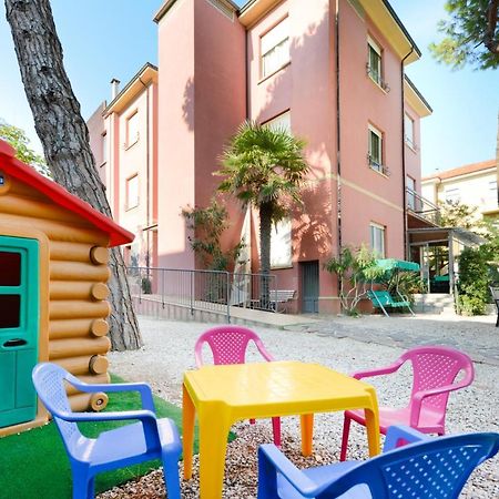 تْشيزيناتيكو Hotel Flora Capri المظهر الخارجي الصورة